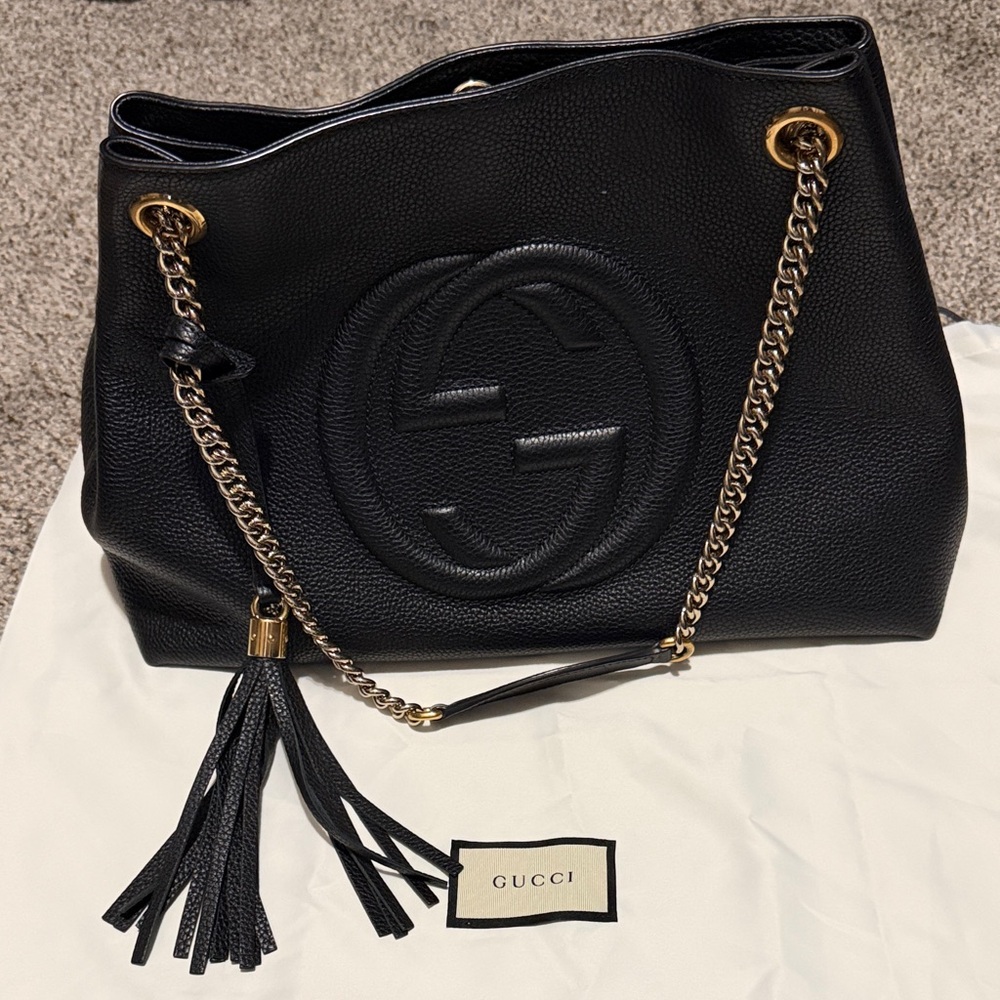 Gucci Black Leather Shoulder Bag with Gold Chain